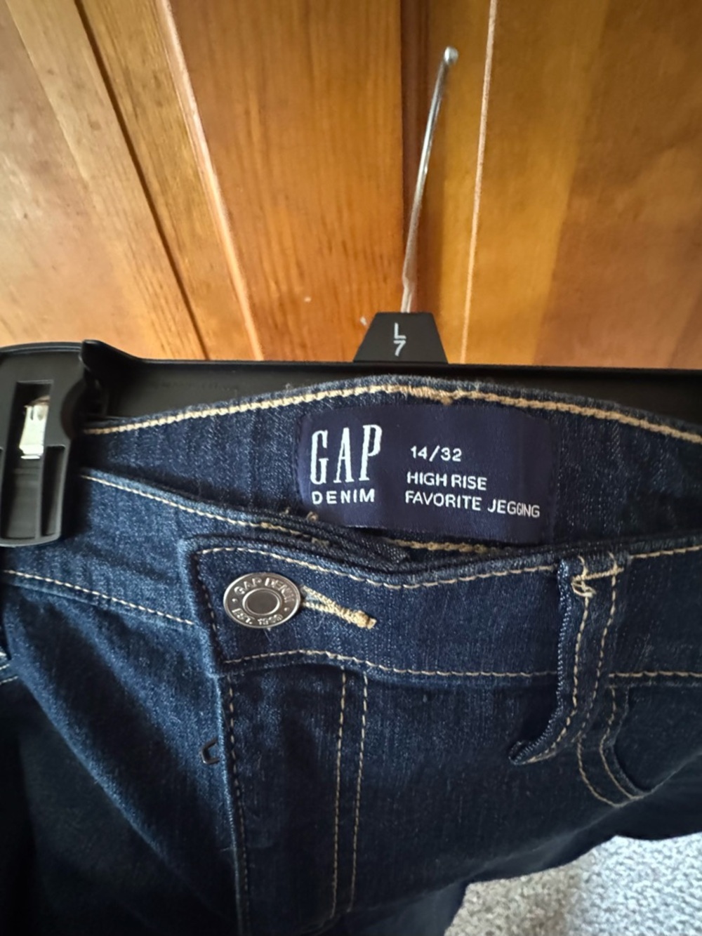 NWOT GAP Dark Blue High-Rise Jegging
